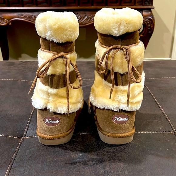 🌼Cozy Boots🌼 - Picture 2 of 11